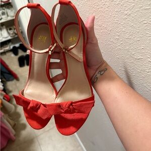 H&M Women's Vibrant Red Bow Heels